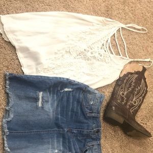 White Strappy top 😍